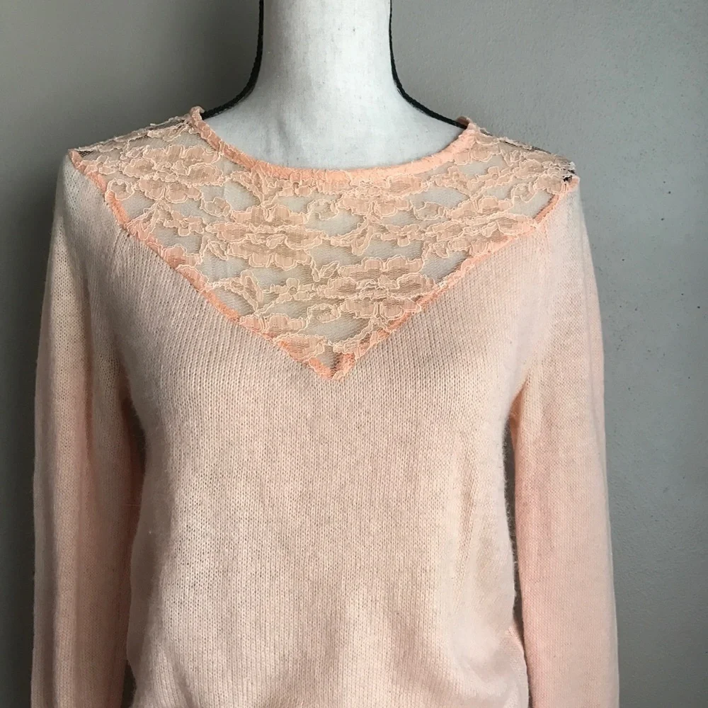 [F21] Cozy Lace Sweater